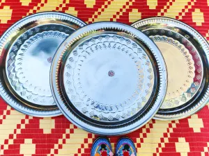 Large, lovely Stainless steel tray